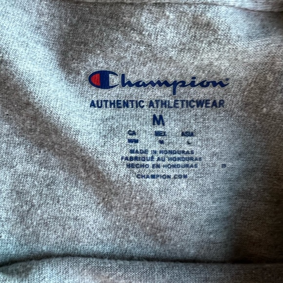 Men’s Champion Tshirt - Picture 4 of 4